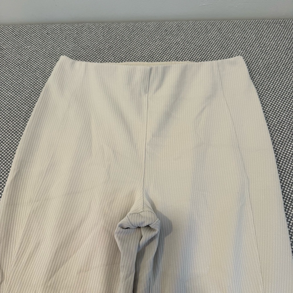 Lululemon Ribbed Softstreme Zip-Leg High-Rise Cropped Pants 25" Bone size 10 - Picture 4 of 12